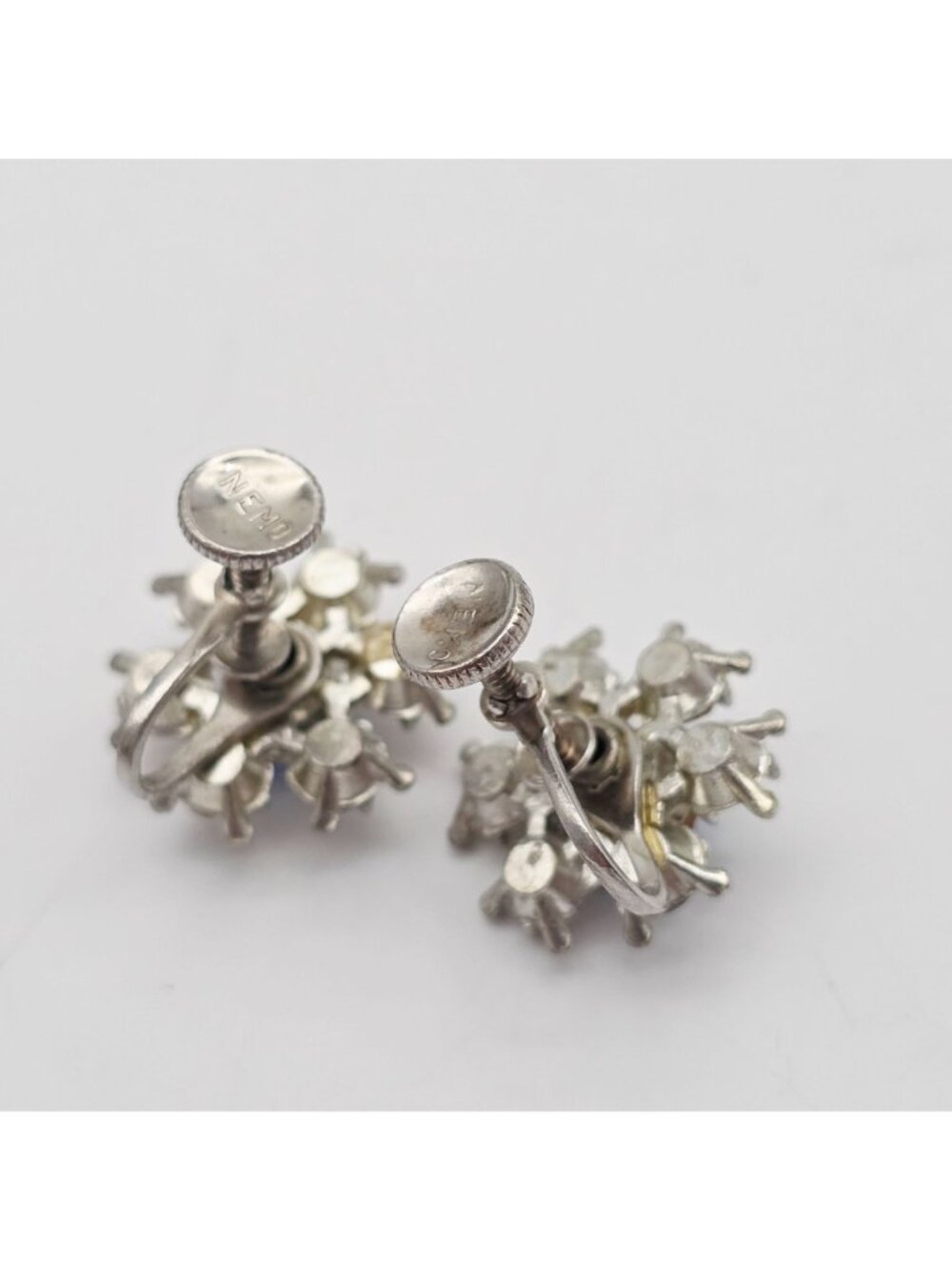 Vintage NEMO Screw Back Earrings With Blue & Clear Rhinestones - Picture 6 of 7